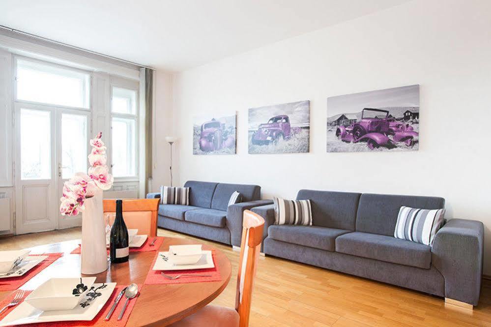 Riverview * Praga
